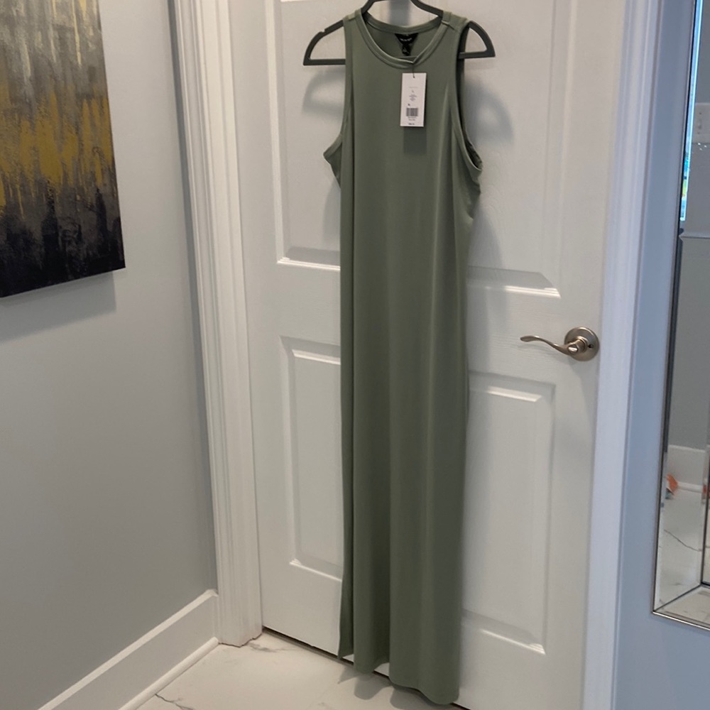 NWT Maxi dress size L color sage